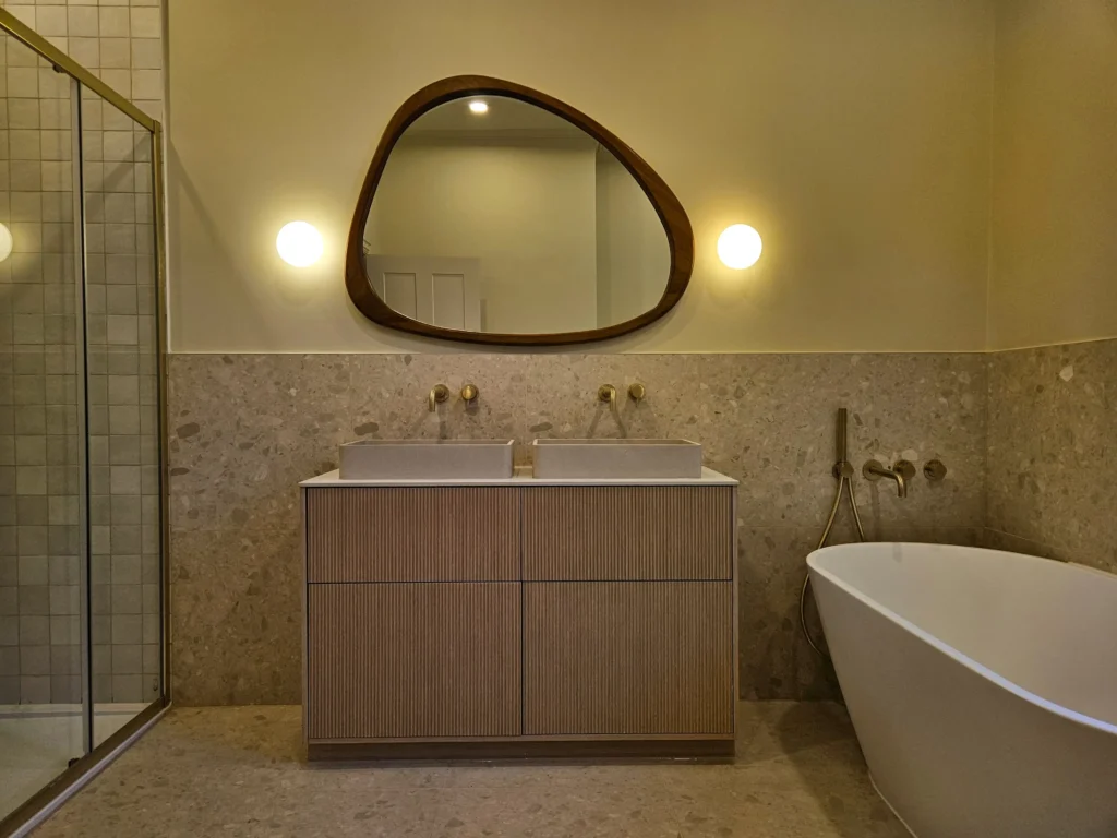 bathroom renovation Hoddesdon Hertfordshire